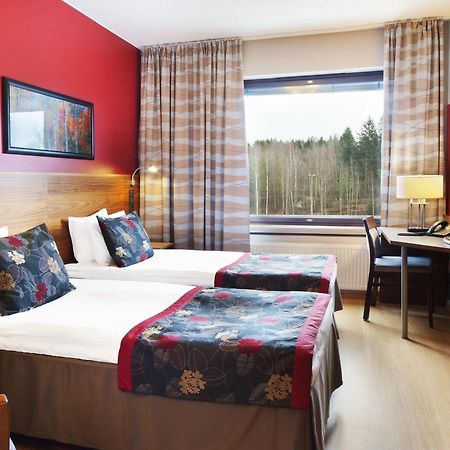Hotel Haaga Central Park Хелзинки Стая снимка