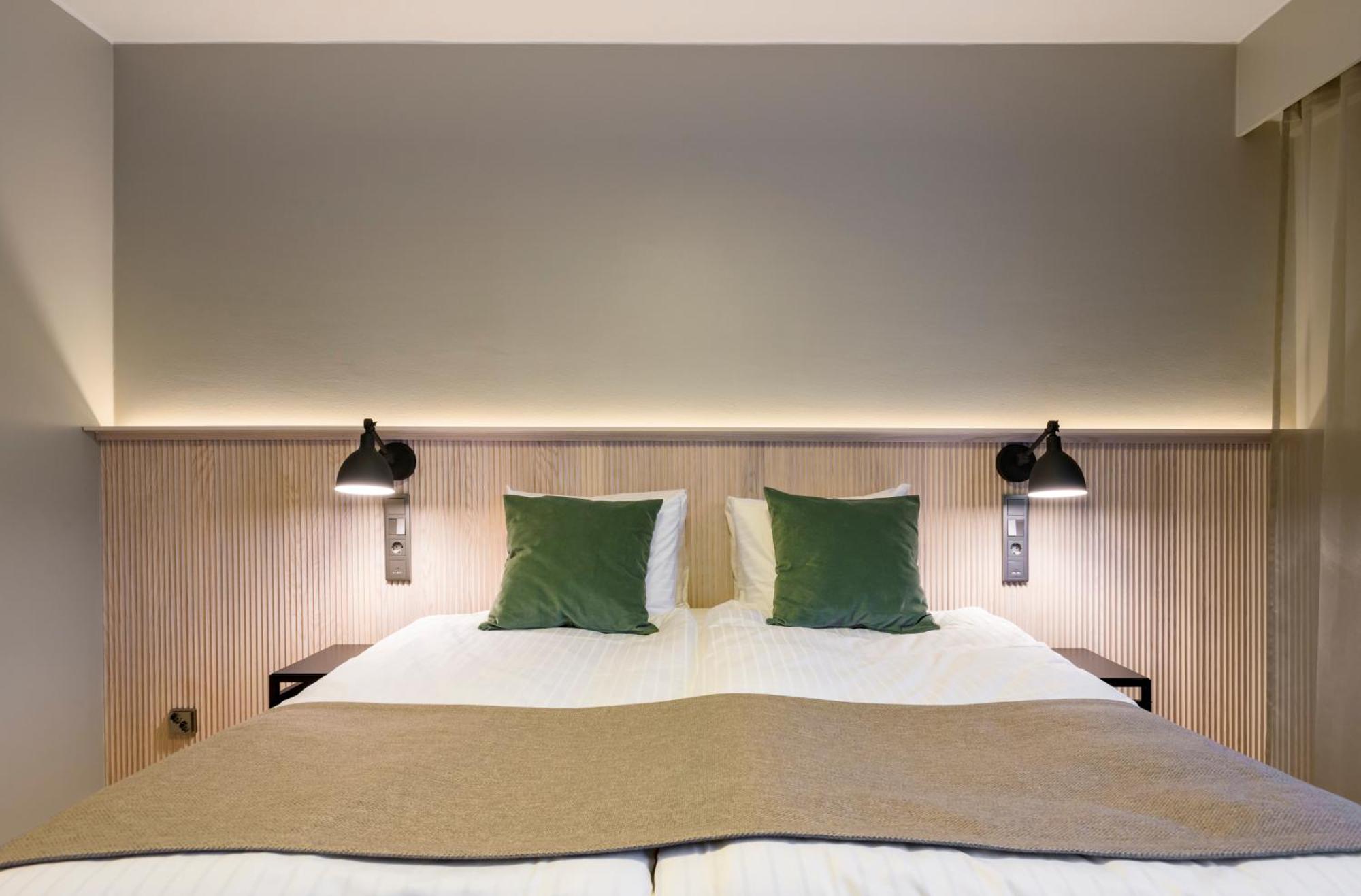 Hotel Haaga Central Park Хелзинки Екстериор снимка