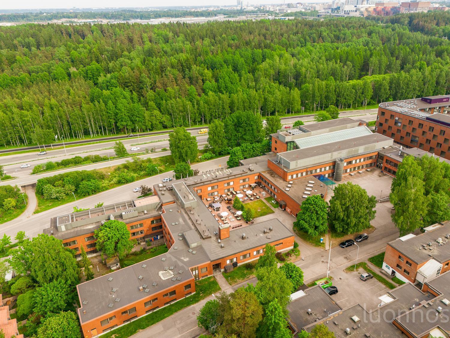 Hotel Haaga Central Park Хелзинки Екстериор снимка