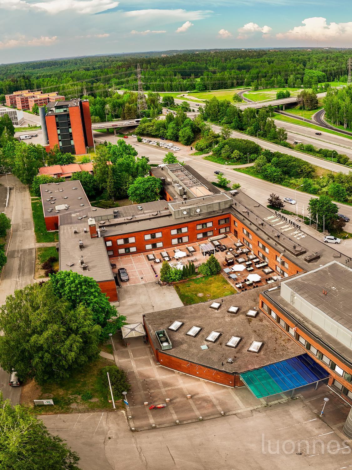Hotel Haaga Central Park Хелзинки Екстериор снимка