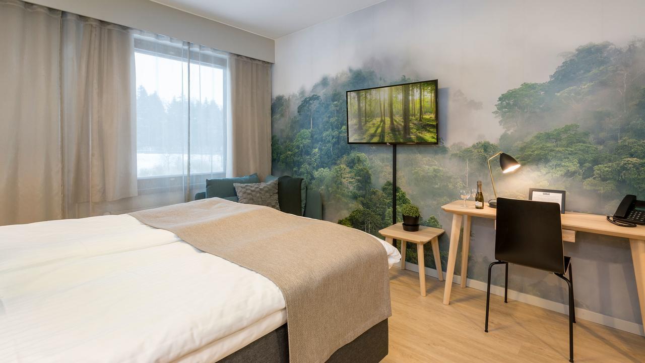 Hotel Haaga Central Park Хелзинки Екстериор снимка