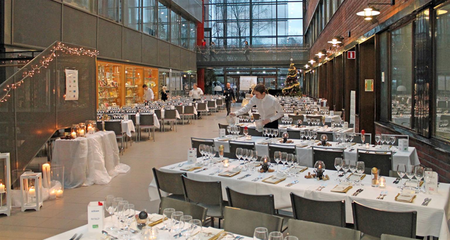 Hotel Haaga Central Park Хелзинки Екстериор снимка